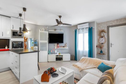 Mezonet 20 METRŮ od pláže La Mata.