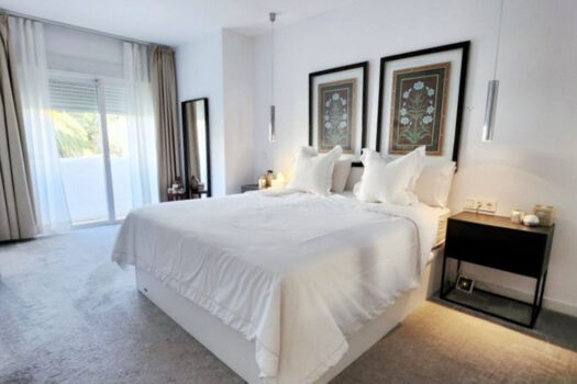Mezonetový apartmán – 3 ložnice – Nueva Andalucia