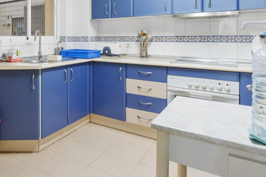 4 Bed Middle Floor Apartment for sale in Fuengirola, Costa del Sol