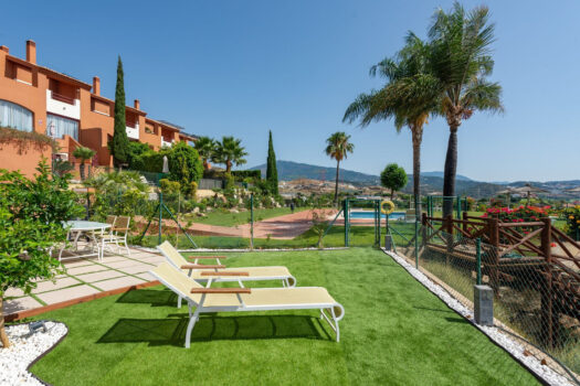 4 Bed Terraced Townhouse for sale in Benahavis, Costa del Sol