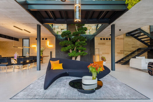 5 Bed Detached Villa for sale in Benahavis, Costa del Sol