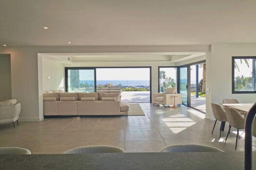 4 Bed Detached Villa for sale in Elviria, Costa del Sol