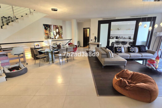 3 Bed Detached Villa for sale in The Golden Mile, Costa del Sol