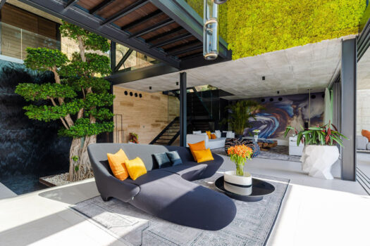 5 Bed Detached Villa for sale in Benahavis, Costa del Sol