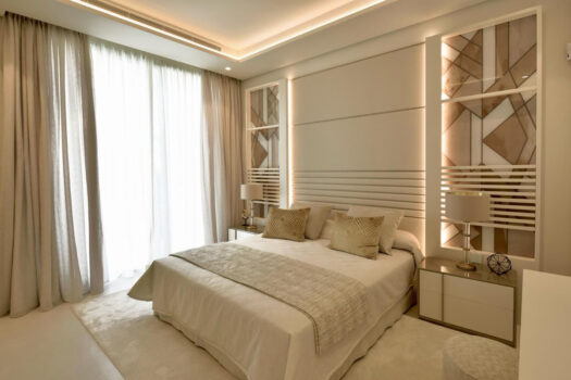 6 Bed Detached Villa for sale in Elviria, Costa del Sol