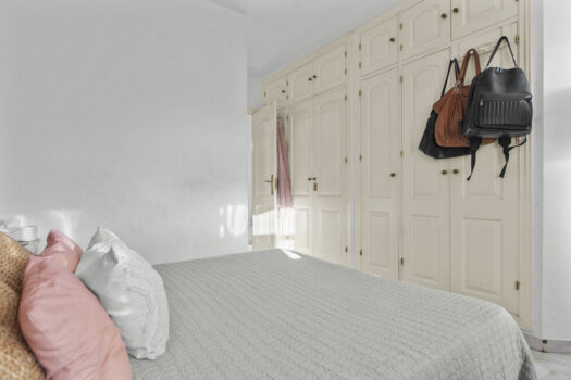 4 Bed Middle Floor Apartment for sale in Fuengirola, Costa del Sol