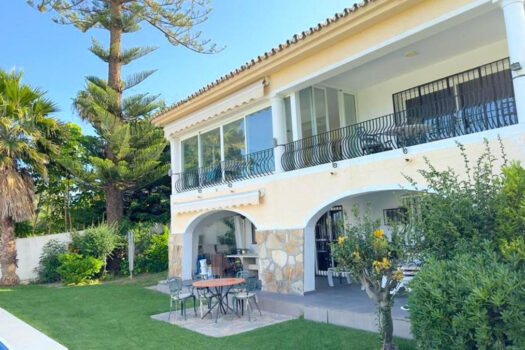 5 Bed Detached Villa for sale in Guadalmina Alta, Costa del Sol