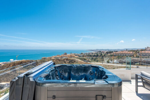3 Bed Penthouse Apartment for sale in Fuengirola, Costa del Sol