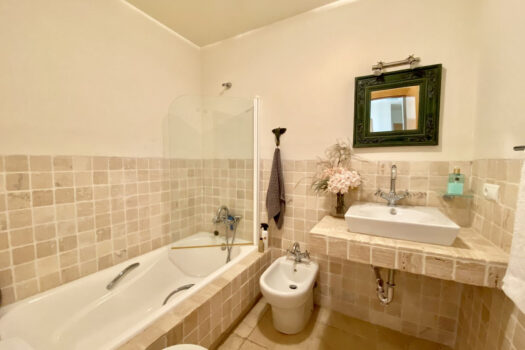 2 Bed Ground Floor Apartment for sale in Los Flamingos, Costa del Sol