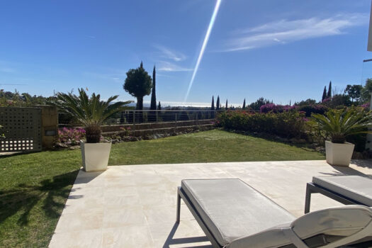 4 Bed Ground Floor Apartment for sale in Los Flamingos, Costa del Sol