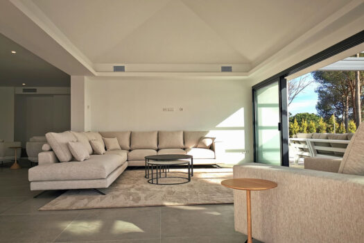 4 Bed Detached Villa for sale in Elviria, Costa del Sol