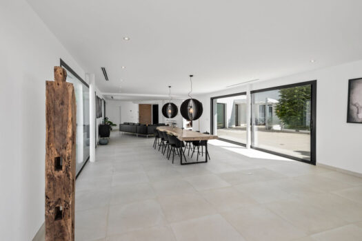 4 Bed Detached Villa for sale in Fuengirola, Costa del Sol