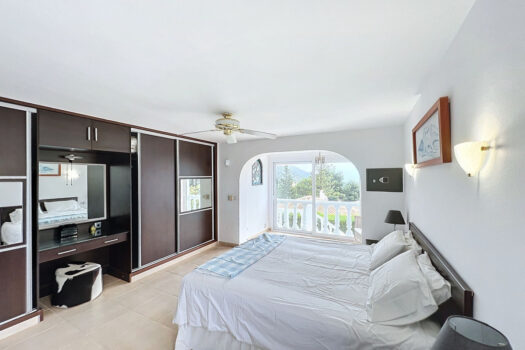 Samostatná vila – 4 ložnice – Mijas