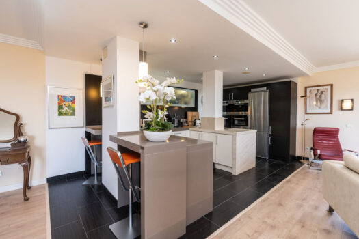 3 Bed Penthouse Apartment for sale in Atalaya, Costa del Sol