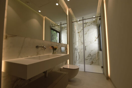 6 Bed Detached Villa for sale in Elviria, Costa del Sol