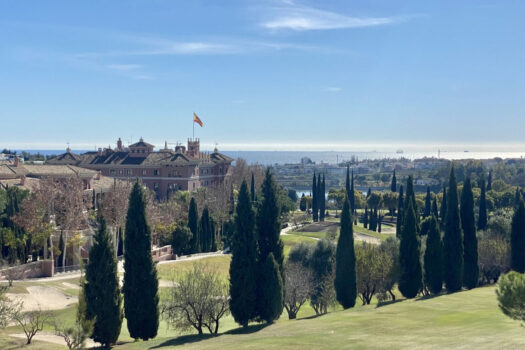 4 Bed Ground Floor Apartment for sale in Los Flamingos, Costa del Sol