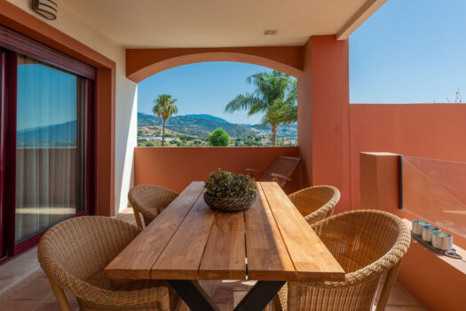 4 Bed Terraced Townhouse for sale in Benahavis, Costa del Sol