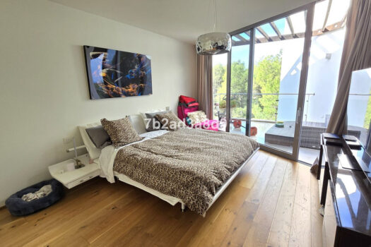 3 Bed Detached Villa for sale in The Golden Mile, Costa del Sol