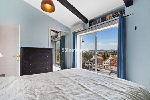 2 Bed Terraced Townhouse for sale in El Coto, Costa del Sol