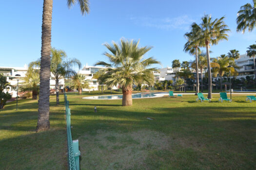 2 Bed Ground Floor Apartment for sale in New Golden Mile, Costa del Sol