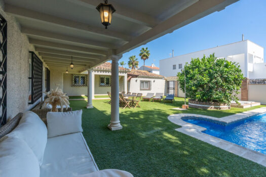 Samostatná vila – 4 ložnice – San Pedro de Alcantara