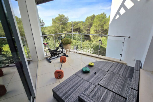 3 Bed Detached Villa for sale in The Golden Mile, Costa del Sol