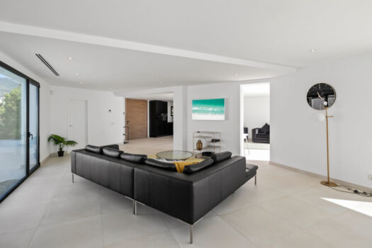 4 Bed Detached Villa for sale in Fuengirola, Costa del Sol