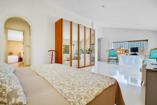 4 Bed Detached Villa for sale in Torremolinos, Costa del Sol