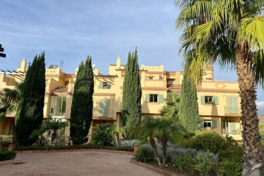 2 Bed Ground Floor Apartment for sale in Los Flamingos, Costa del Sol