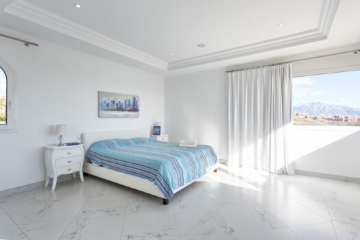 8 Bed Detached Villa for sale in Benahavis, Costa del Sol