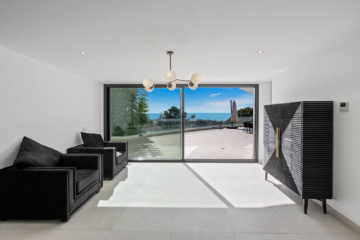 4 Bed Detached Villa for sale in Fuengirola, Costa del Sol