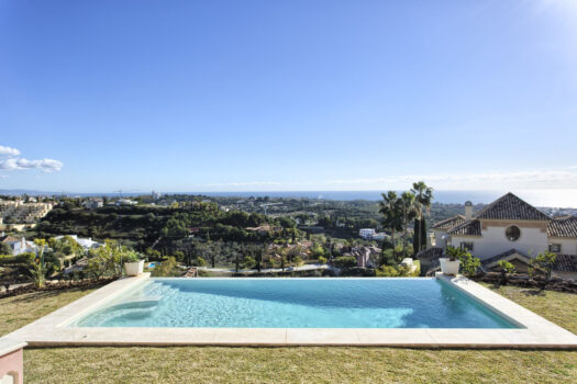 8 Bed Detached Villa for sale in Benahavis, Costa del Sol