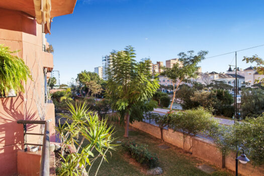 4 Bed Middle Floor Apartment for sale in Fuengirola, Costa del Sol
