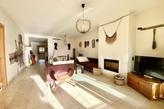 2 Bed Ground Floor Apartment for sale in Los Flamingos, Costa del Sol