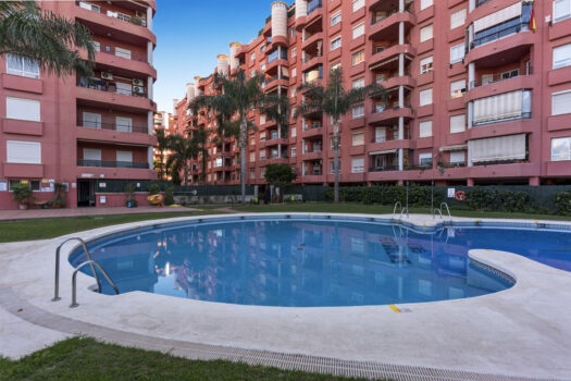 4 Bed Middle Floor Apartment for sale in Fuengirola, Costa del Sol