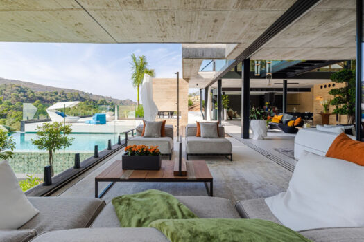 5 Bed Detached Villa for sale in Benahavis, Costa del Sol