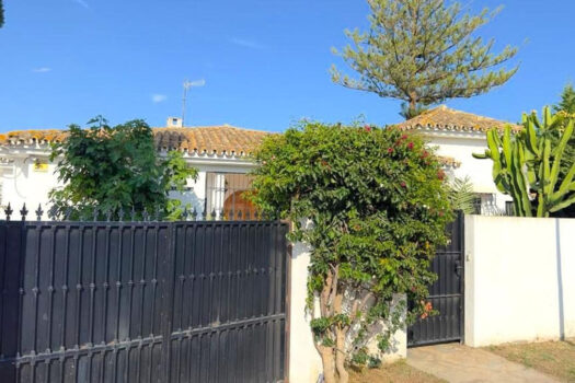 5 Bed Detached Villa for sale in Guadalmina Alta, Costa del Sol