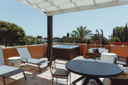 3 Bed roproperties.Penthouse Duplex Apartment for sale in Estepona, Costa del Sol