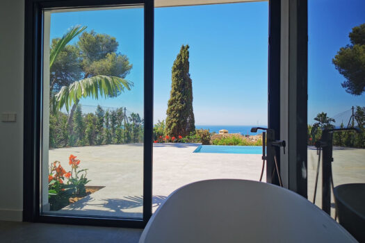 4 Bed Detached Villa for sale in Elviria, Costa del Sol