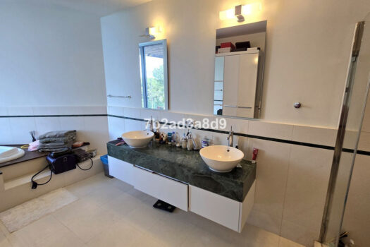 3 Bed Detached Villa for sale in The Golden Mile, Costa del Sol