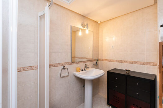 3 Bed Penthouse Apartment for sale in Atalaya, Costa del Sol