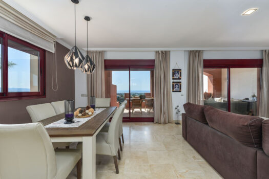 4 Bed Terraced Townhouse for sale in Benahavis, Costa del Sol