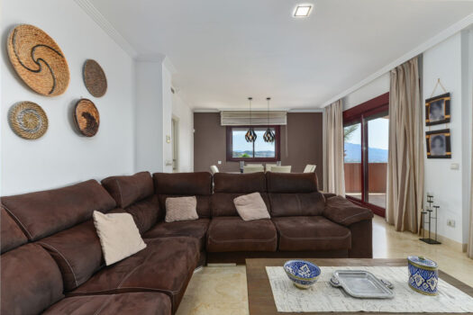 4 Bed Terraced Townhouse for sale in Benahavis, Costa del Sol