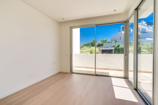 4 Bed Penthouse Apartment for sale in Benahavis, Costa del Sol