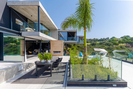 5 Bed Detached Villa for sale in Benahavis, Costa del Sol