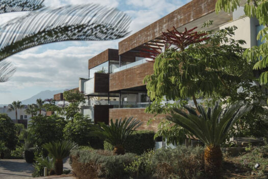 2 Bed Ground Floor Apartment for sale in Los Flamingos, Costa del Sol