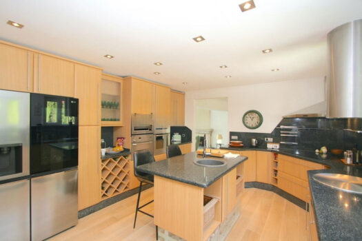 4 Bed Detached Villa for sale in Benalmadena, Costa del Sol