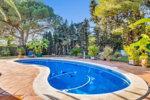 5 Bed Detached Villa for sale in Selwo, Costa del Sol