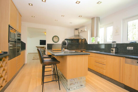 4 Bed Detached Villa for sale in Benalmadena, Costa del Sol