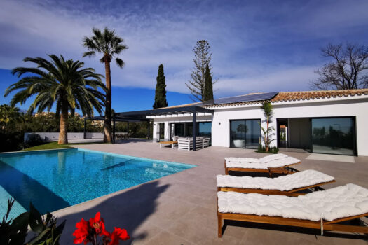 4 Bed Detached Villa for sale in Elviria, Costa del Sol